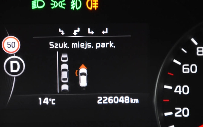 Kia Sportage cena 66900 przebieg: 200000, rok produkcji 2016 z Wojnicz małe 781